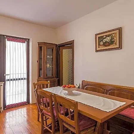 Hotel 1202 Banjole