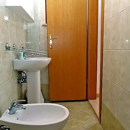 Hotel 1202 4*